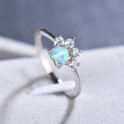 Nhẫn đính đá opal và zirconi